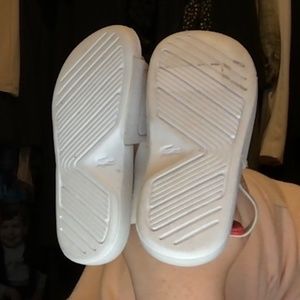 little kids size 20 lacoste slides